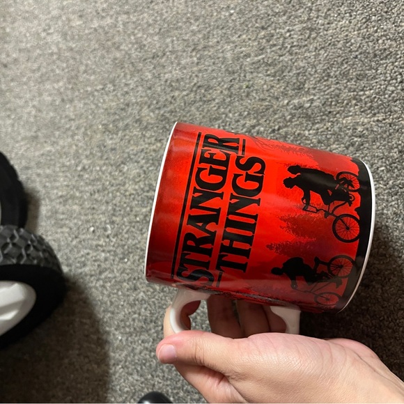 Stranger things - Picture 2 of 4